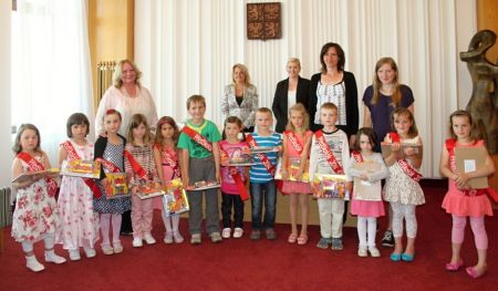 Děti se loučí s Mateřskou školkou Lidice