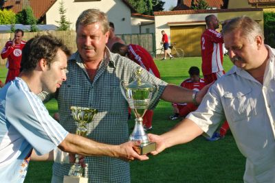 Předávání trofeje